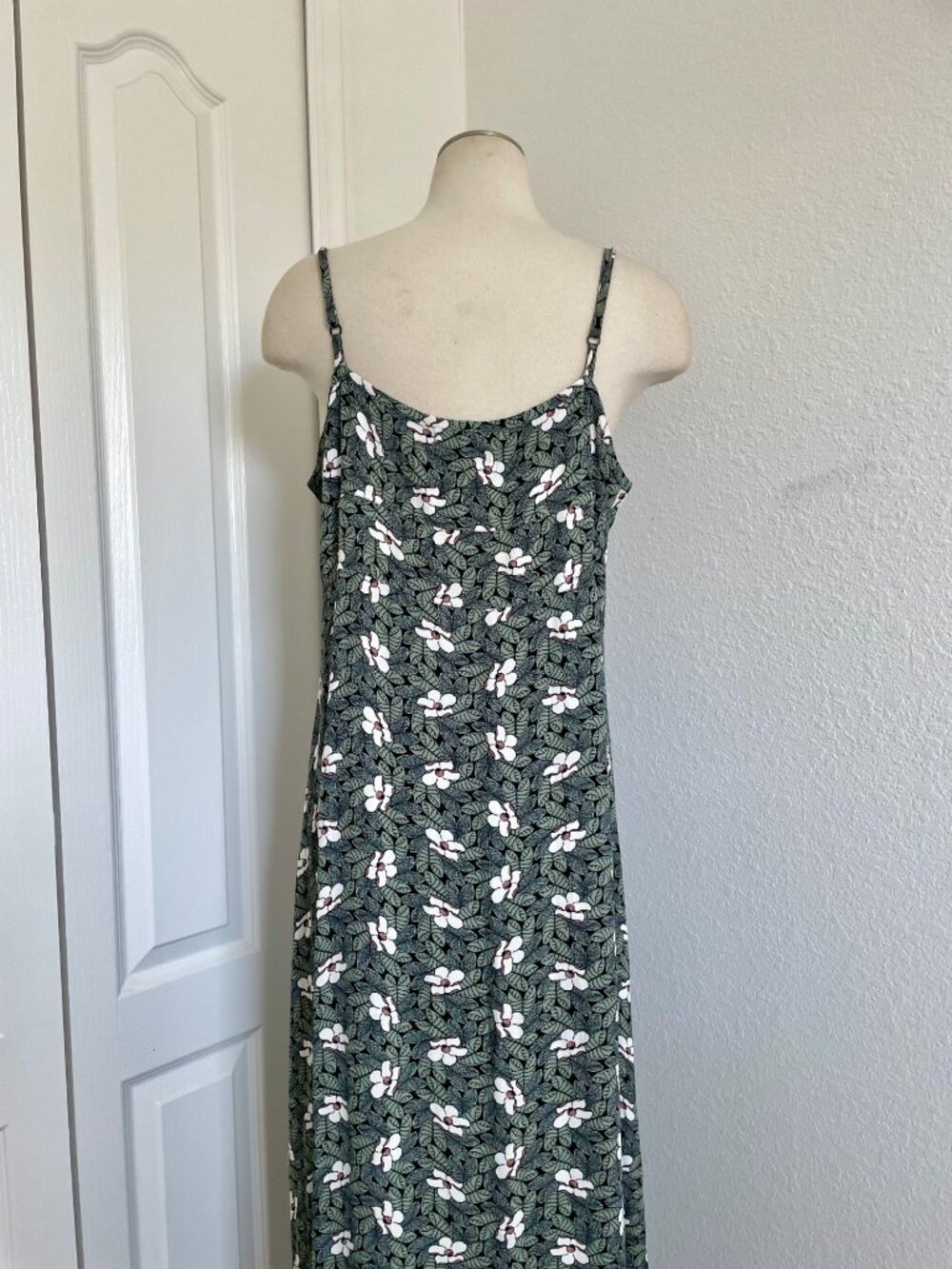 Flax Adjustable Spaghetti Strap Floral Tropical Print Maxi Summer Dress Medium - Picture 7 of 12